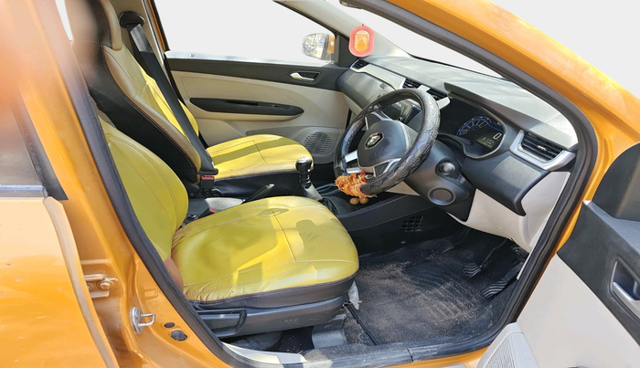 2020 Renault TRIBER RXZ, Petrol, Manual, 1,21,873 km, interior