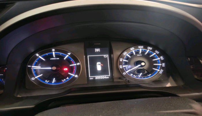 2017 Toyota Innova Crysta 2.4 VX 8 STR, Diesel, Manual, 2,00,204 km, interior