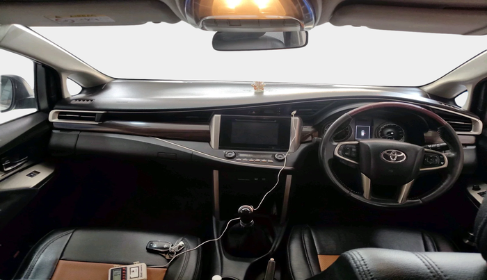 2017 Toyota Innova Crysta 2.4 VX 8 STR, Diesel, Manual, 2,00,204 km, interior