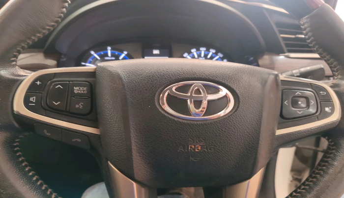 2017 Toyota Innova Crysta 2.4 VX 8 STR, Diesel, Manual, 2,00,204 km, interior