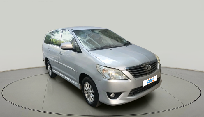 2013 Toyota Innova 2.5 VX 8 STR, Diesel, Manual, 3,28,829 km, exterior