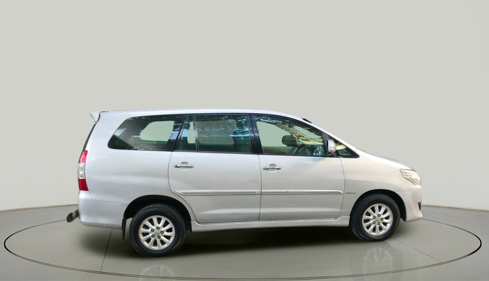 2013 Toyota Innova 2.5 VX 8 STR, Diesel, Manual, 3,28,829 km, exterior