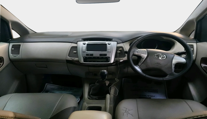 2013 Toyota Innova 2.5 VX 8 STR, Diesel, Manual, 3,28,829 km, interior