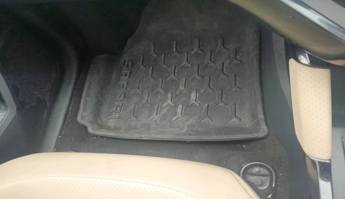 2022 Tata Safari XZA PLUS, Diesel, Automatic, 43,807 km, interior