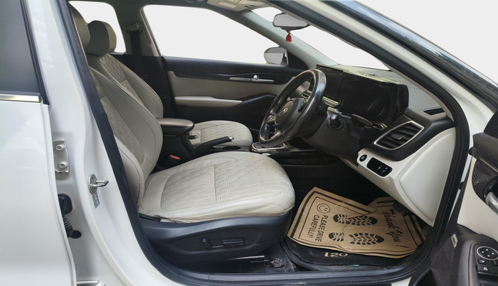 2019 KIA SELTOS HTX PLUS AT1.5 DIESEL, Diesel, Automatic, 1,80,085 km, interior