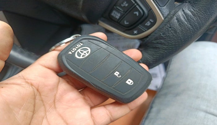 2021 Toyota Innova Crysta 2.4 VX 8 STR, Diesel, Manual, 33,192 km, interior