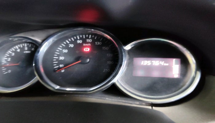 2016 Nissan Terrano XV D THP 110 PS, Diesel, Manual, 1,35,764 km, interior