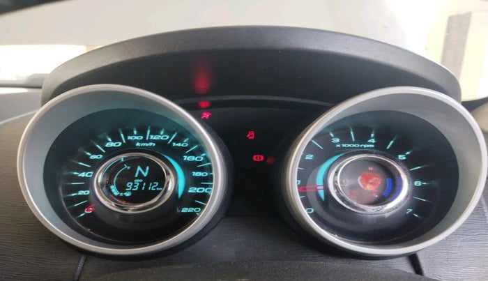 2016 Mahindra XUV500 W10, Diesel, Manual, 93,112 km, interior