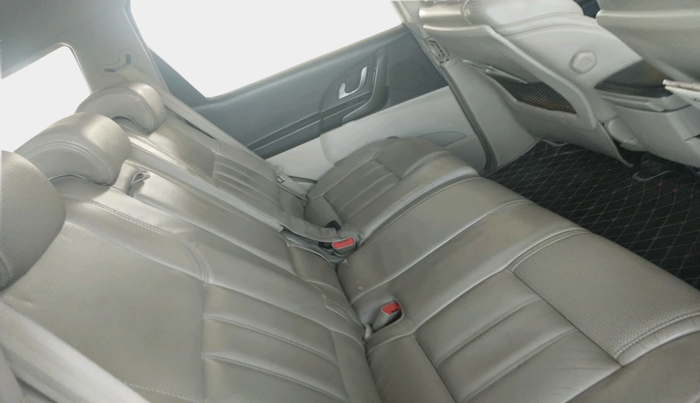 2016 Mahindra XUV500 W10, Diesel, Manual, 93,112 km, interior