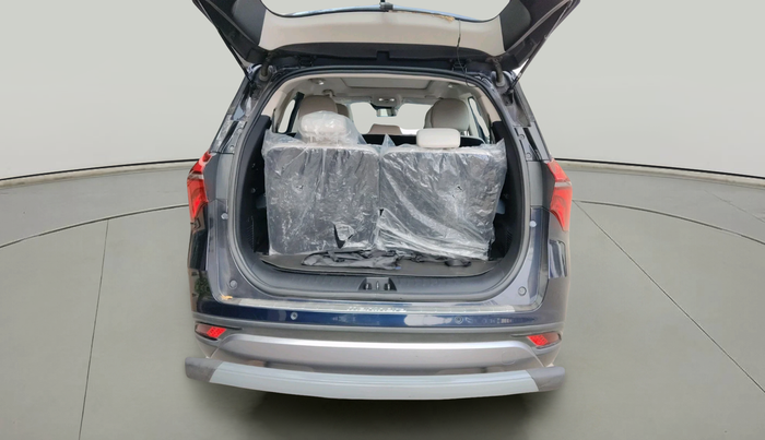 2023 Mahindra XUV700 AX 7 LUXURY D AT 7 STR, Diesel, Automatic, 40,596 km, exterior