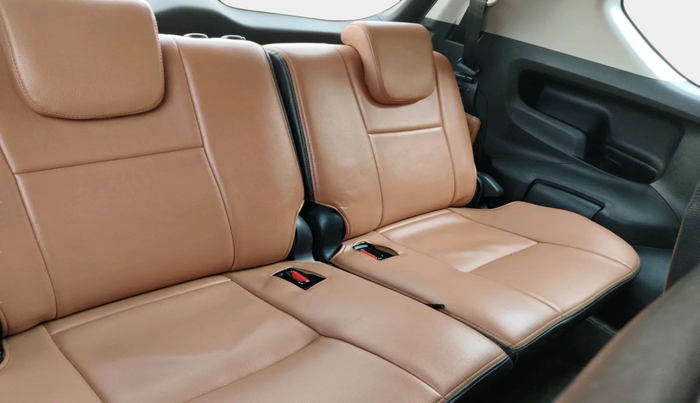 2017 Toyota Innova Crysta 2.4 GX 8 STR, Diesel, Manual, 1,35,959 km, interior