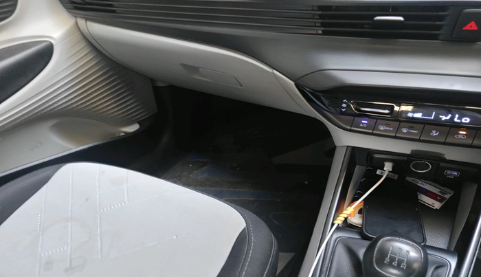 2024 Hyundai NEW I20 SPORTZ 1.2 MT, Petrol, Manual, 24,588 km, interior