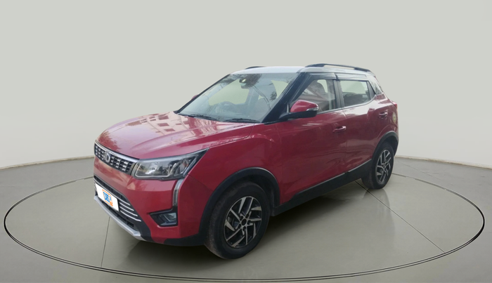 2022 Mahindra XUV300 W8 (O) 1.2 PETROL AMT, Petrol, Automatic, 26,053 km, exterior