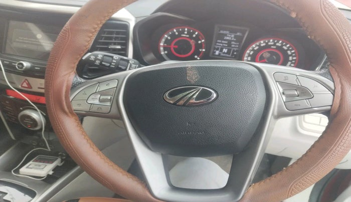 2022 Mahindra XUV300 W8 (O) 1.2 PETROL AMT, Petrol, Automatic, 26,053 km, interior
