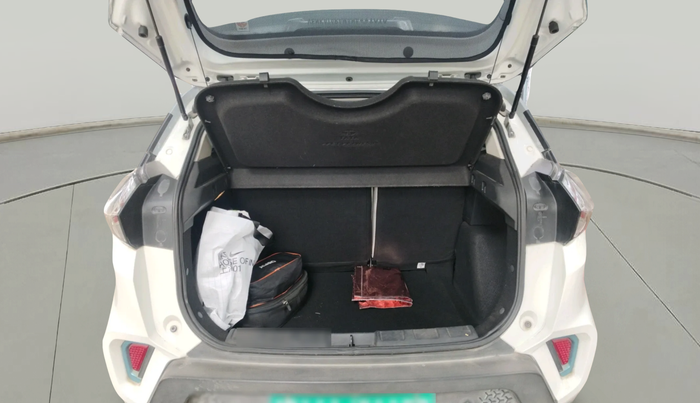 2022 Tata NEXON EV MAX XZ PLUS LUX, Electric, Automatic, 17,122 km, exterior