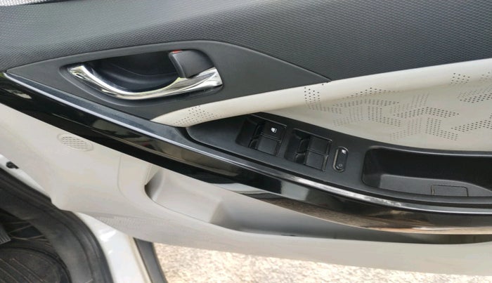 2022 Tata NEXON EV MAX XZ PLUS LUX, Electric, Automatic, 17,122 km, interior