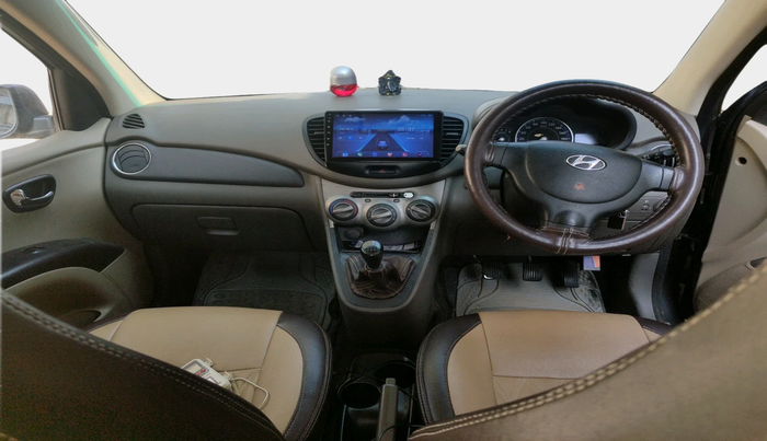 2012 Hyundai i10 MAGNA 1.2, Petrol, Manual, 99,318 km, interior