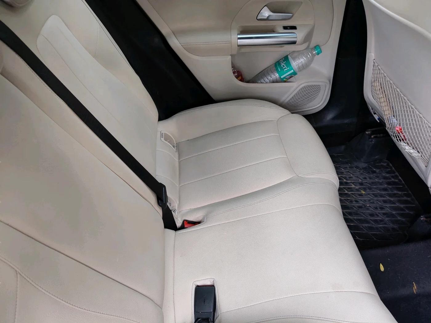 2022 Mercedes Benz GLA Class 220d, Diesel, Automatic, 73,471 km, interior
