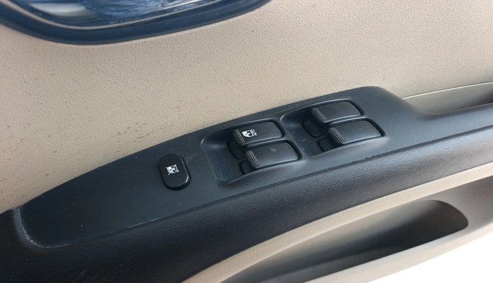 2012 Hyundai i10 MAGNA 1.1 LPG, Petrol, Manual, 22,260 km, interior