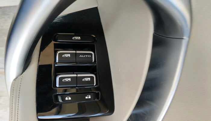 2021 MG HECTOR PLUS SHARP 1.5 PETROL TURBO DCT 6-STR, Petrol, Automatic, 29,393 km, interior