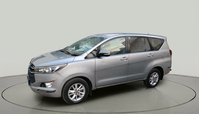 2017 Toyota Innova Crysta 2.4 G 7 STR, Diesel, Manual, 2,51,209 km, exterior