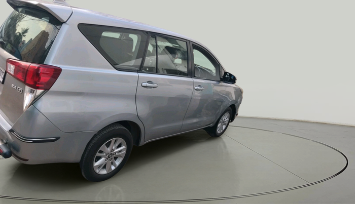 2017 Toyota Innova Crysta 2.4 G 7 STR, Diesel, Manual, 2,51,209 km, exterior