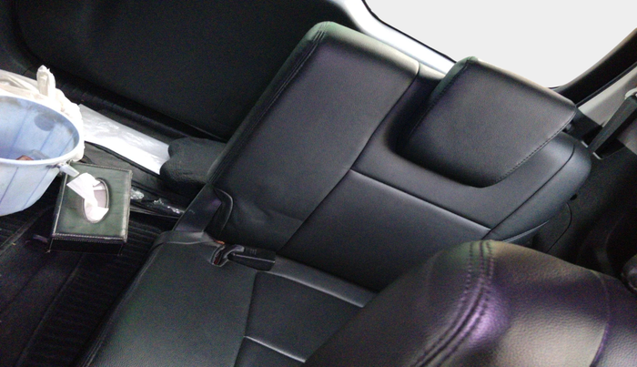 2017 Toyota Innova Crysta 2.4 G 7 STR, Diesel, Manual, 2,51,209 km, interior