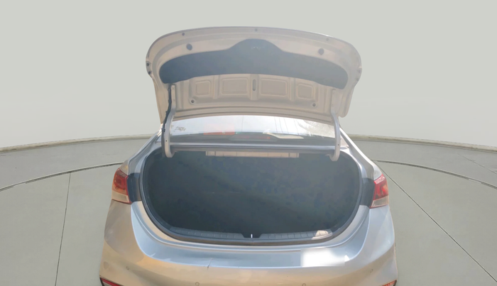 2019 Hyundai Verna 1.6 CRDI SX, Diesel, Manual, 97,001 km, exterior