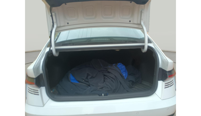 2023 Hyundai Verna SX (O) 1.5 TURBO GDI DUAL TONE, Petrol, Manual, 12,433 km, exterior
