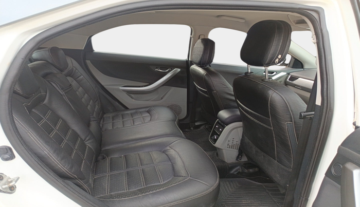 2018 Tata NEXON XZA PLUS DIESEL, Diesel, Automatic, 1,39,427 km, interior