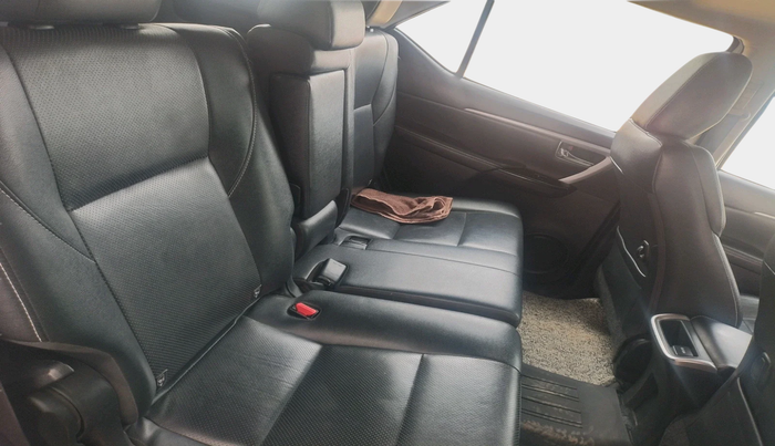 2021 Toyota Fortuner 4X4 AT 2.8 DIESEL, Diesel, Automatic, 88,389 km, interior