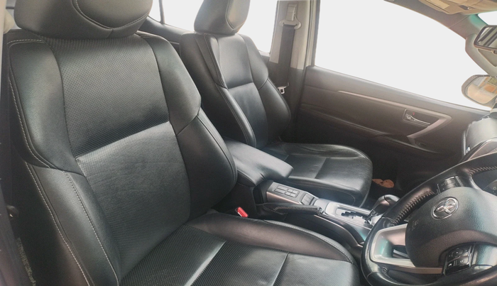 2021 Toyota Fortuner 4X4 AT 2.8 DIESEL, Diesel, Automatic, 88,389 km, interior