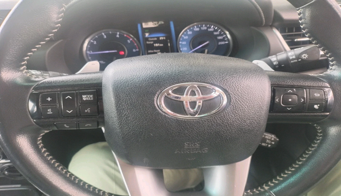 2021 Toyota Fortuner 4X4 AT 2.8 DIESEL, Diesel, Automatic, 88,389 km, interior