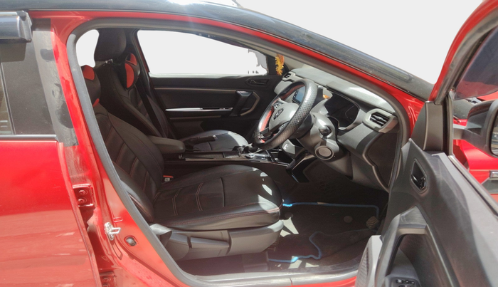 2021 Renault Kiger RXZ AMT DUAL TONE, Petrol, Automatic, 37,916 km, interior