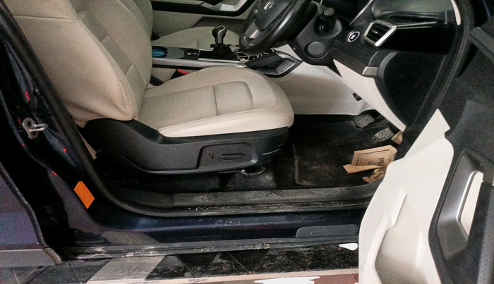 2021 Tata Safari XZ PLUS, Diesel, Manual, 14,396 km, interior