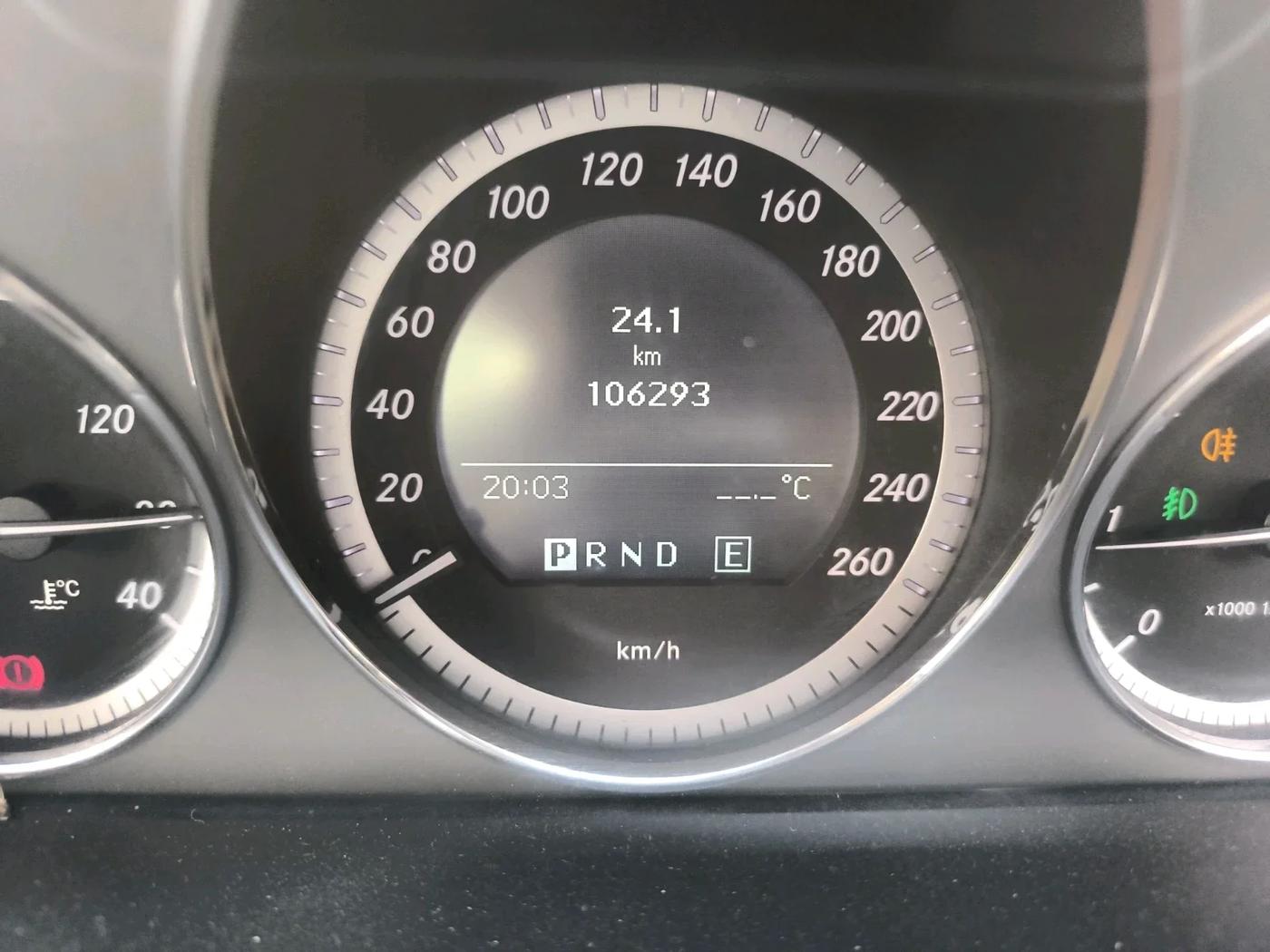 2011 Mercedes Benz C Class 	250 CDI ELEGANCE AT, Diesel, Automatic, 1,11,000 km, interior