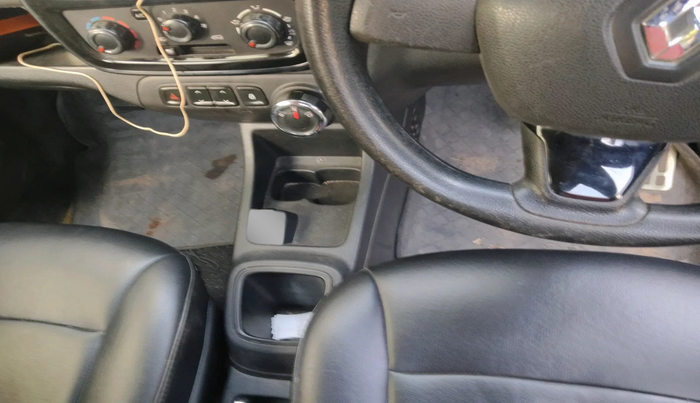 2018 Renault Kwid RXT 1.0 AMT, Petrol, Automatic, 76,475 km, interior