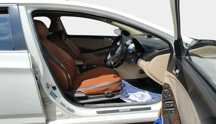 2012 Hyundai Verna FLUIDIC 1.6 CRDI SX, Diesel, Manual, 1,49,072 km, interior