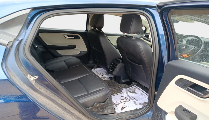 2023 Tata ALTROZ XZ PLUS O SUNROOF CNG, Petrol, Manual, 38,760 km, interior