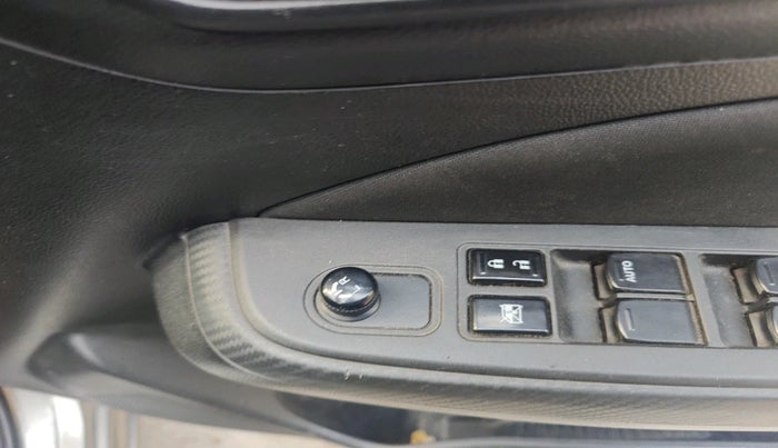 2019 Maruti Swift VXI, Petrol, Manual, 1,14,989 km, interior