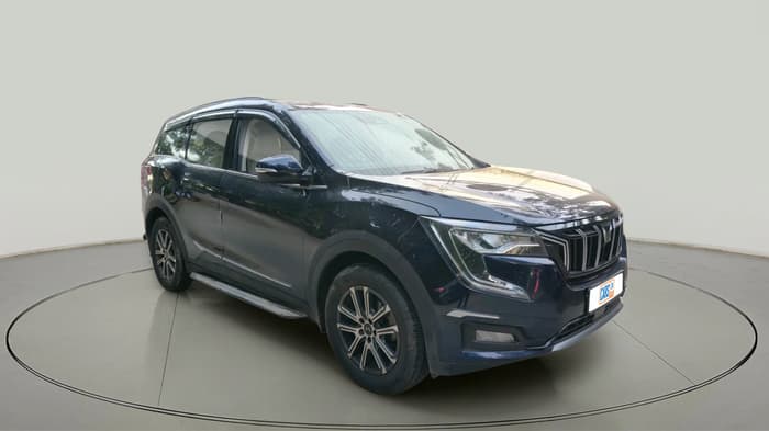 2024 Mahindra XUV700 AX7 Petrol MT 7 STR, Petrol, Manual, 15,288 km, exterior