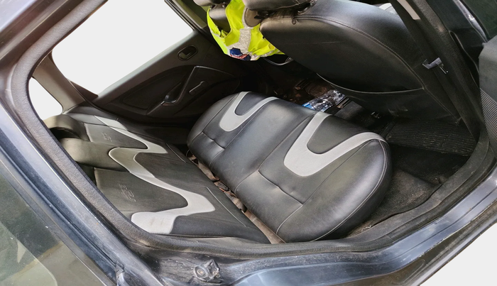 2010 Ford Figo LXI 1.4 DIESEL, Diesel, Manual, 1,47,437 km, interior