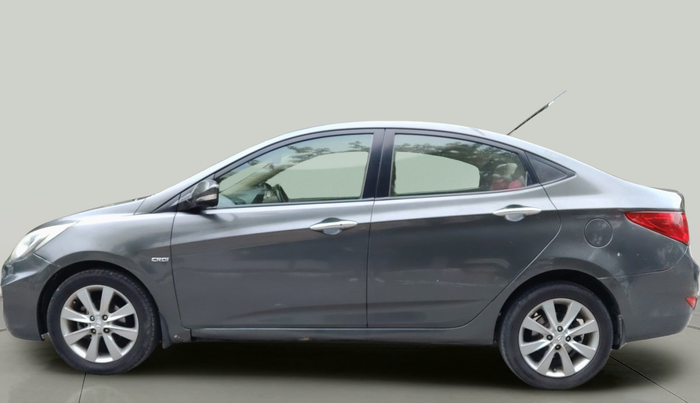 2013 Hyundai Verna FLUIDIC 1.6 CRDI SX AT, Diesel, Automatic, 1,27,879 km, exterior