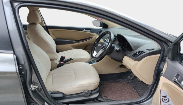 2013 Hyundai Verna FLUIDIC 1.6 CRDI SX AT, Diesel, Automatic, 1,27,879 km, interior