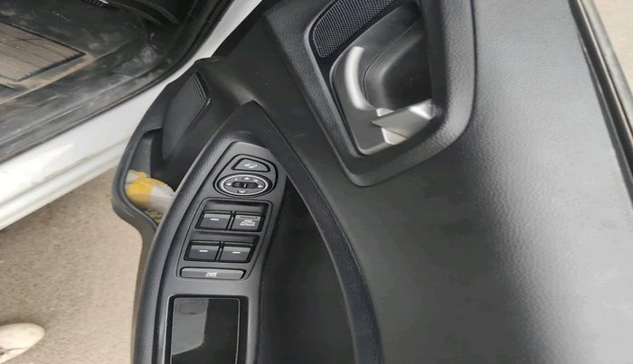 2020 Hyundai Elite i20 SPORTZ PLUS 1.2 DUAL TONE, Petrol, Manual, 59,930 km, interior