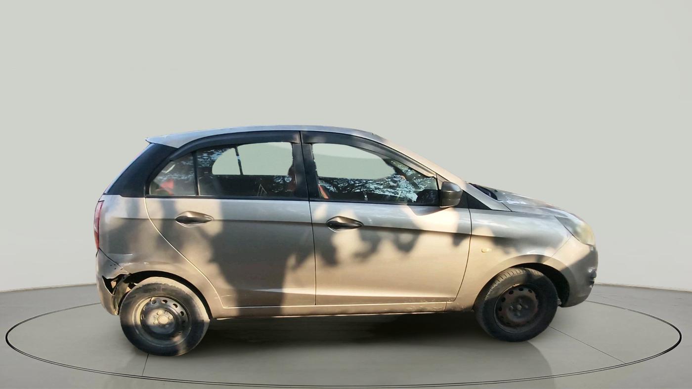 2015 Tata Bolt XE REVOTRON, Petrol, Manual, 1,29,877 km, exterior