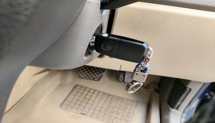 2013 Volkswagen Vento HIGHLINE PETROL AT, Petrol, Automatic, 95,446 km, interior