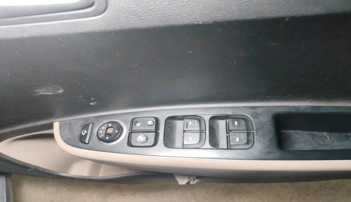 2013 Hyundai Grand i10 ASTA 1.2 KAPPA VTVT, Petrol, Manual, 58,622 km, interior