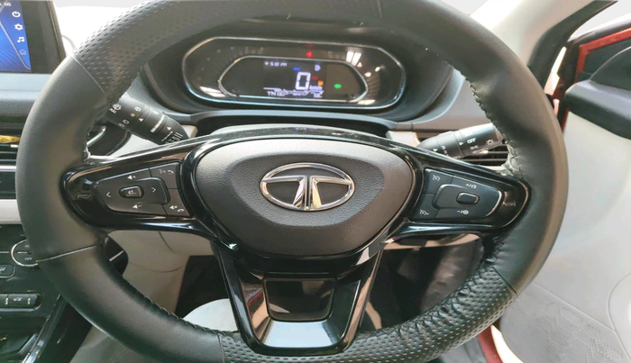 2022 Tata NEXON XZ PLUS PETROL SUNROOF, Petrol, Manual, 77,413 km, interior