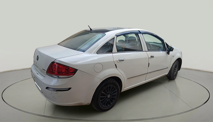 2011 Fiat Linea EMOTION PK 1.3, Diesel, Manual, 1,12,118 km, exterior